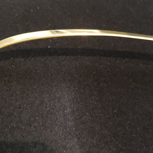 Gold Collar Necklace - Picture 4 of 6